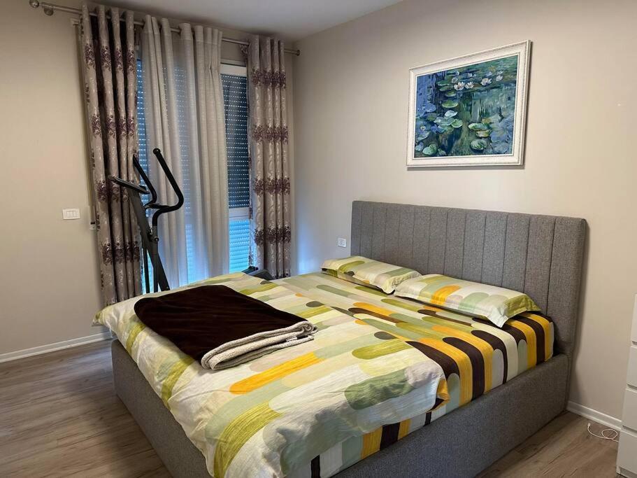 Family Friendly 2 Bedroom Apartment Eden Gardens Tirana City Center Exterior photo